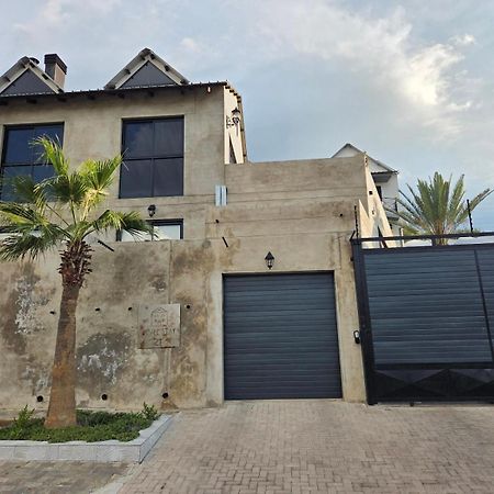 Luvle Stay Windhoek Exterior photo
